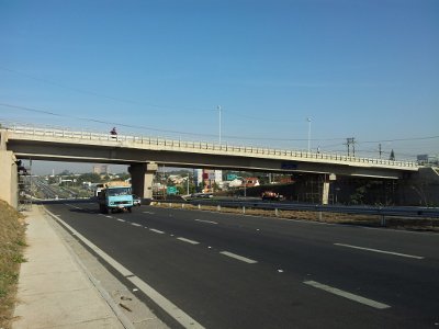 Viaduto km 100 da rodovia Raposo Tavares